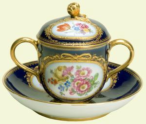 Meissen porcelain chocolate pot, cover and stand, c.1780, A Royal Wedding gift to Queen Elizabeth II, 1947 The Royal Collection © 2008, Her Majesty Queen Elizabeth II RCIN 19102